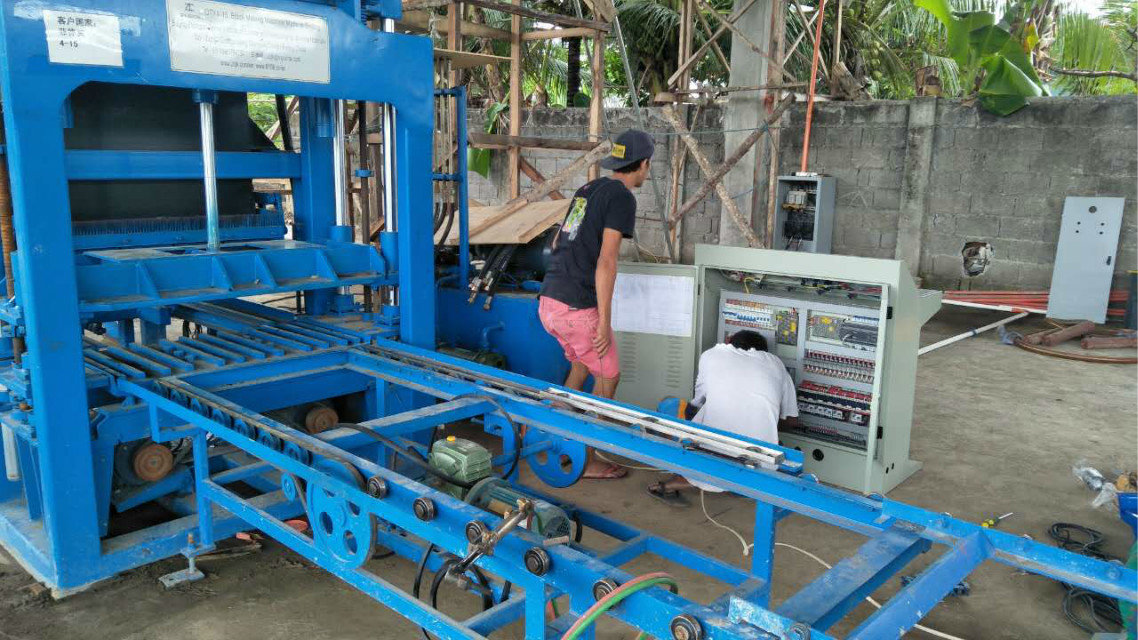Máquina do bloco QTY4-15 em Filipinas (11)