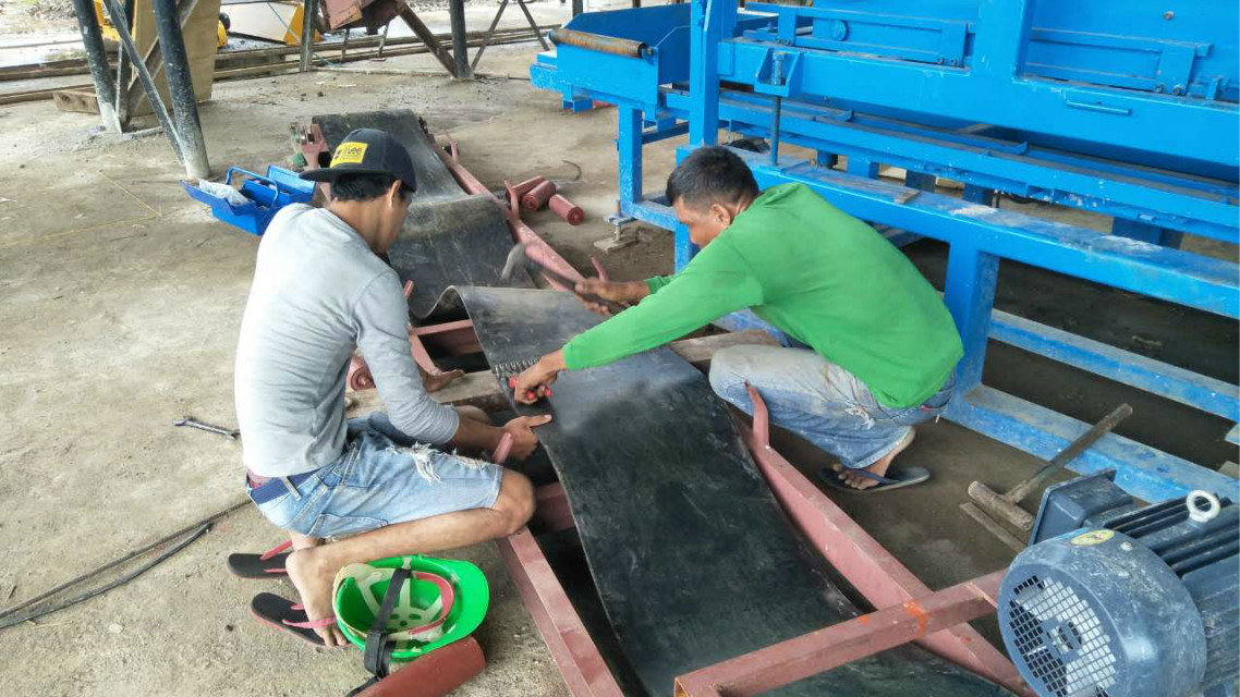 Máquina do bloco QTY4-15 em Filipinas (6)